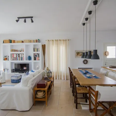 On The Rocks - The Main House - Serviced Landhaus