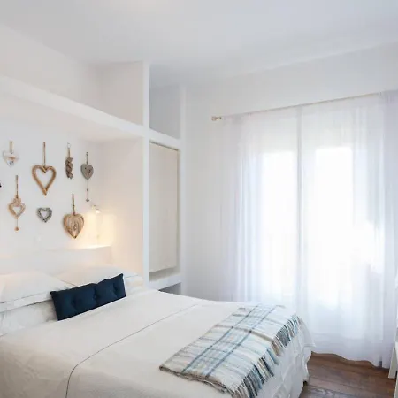 On The Rocks - The Main House - Serviced Chora