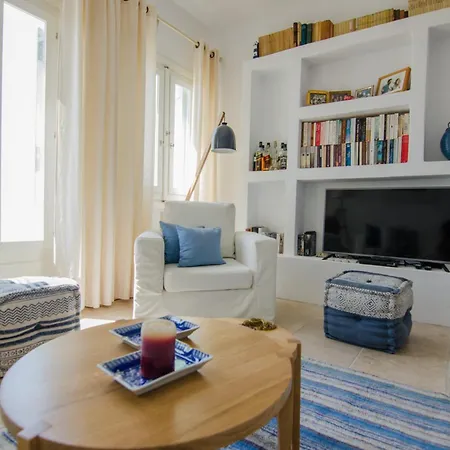 Landhaus On The Rocks - The Main House - Serviced Chora