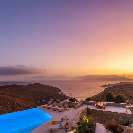 On The Rocks - The Main House - Serviced Kır Evi *